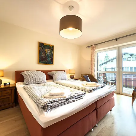 Alm Loge Apartment