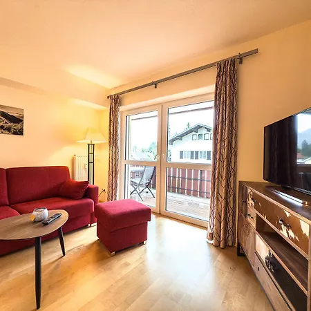Alm Loge Apartment