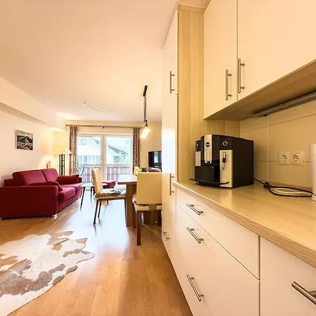 Alm Loge Apartment *